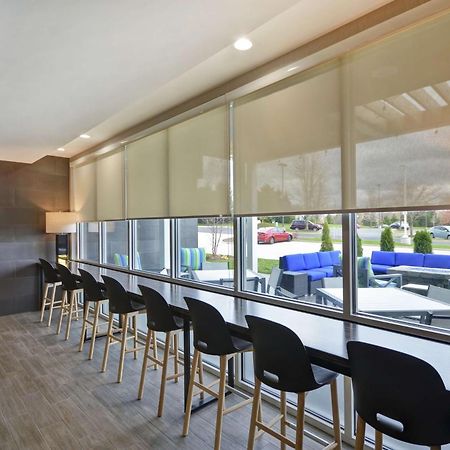 Home2 Suites By Hilton Grand Rapids North Walker Екстер'єр фото