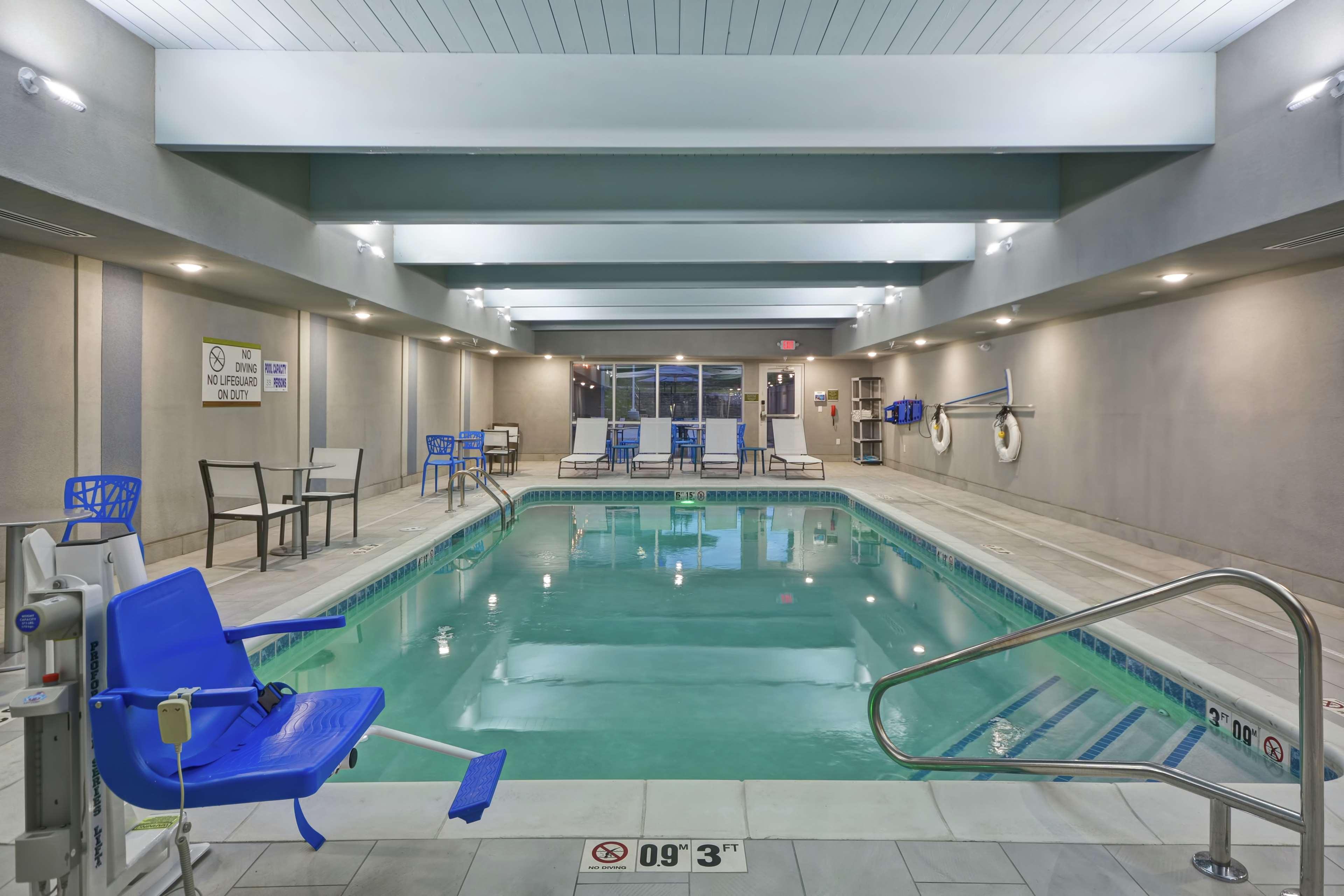 Home2 Suites By Hilton Grand Rapids North Walker Екстер'єр фото