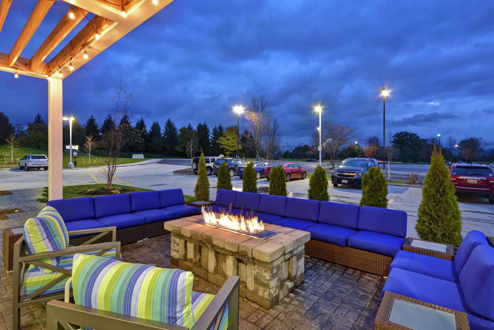 Home2 Suites By Hilton Grand Rapids North Walker Екстер'єр фото