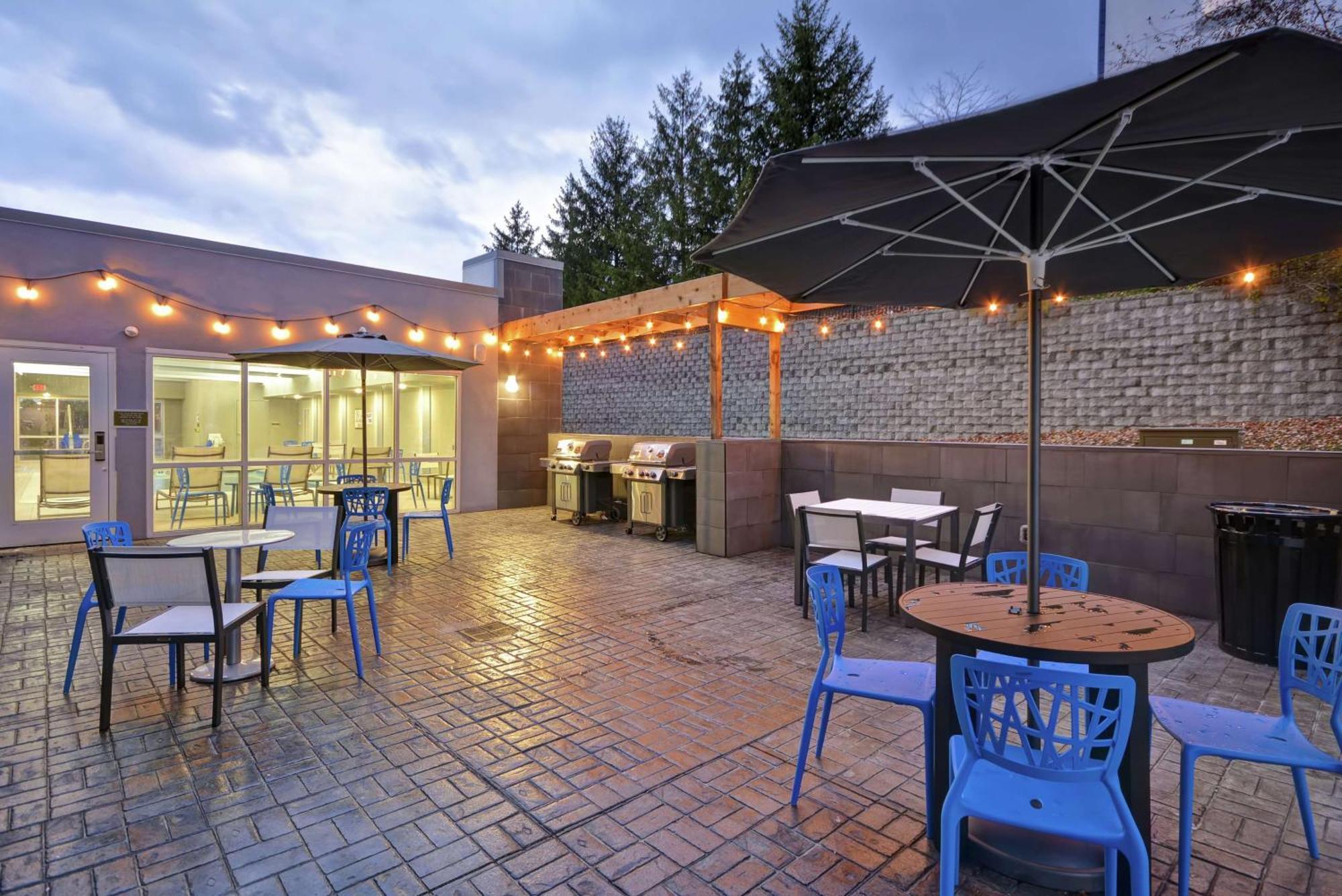 Home2 Suites By Hilton Grand Rapids North Walker Екстер'єр фото