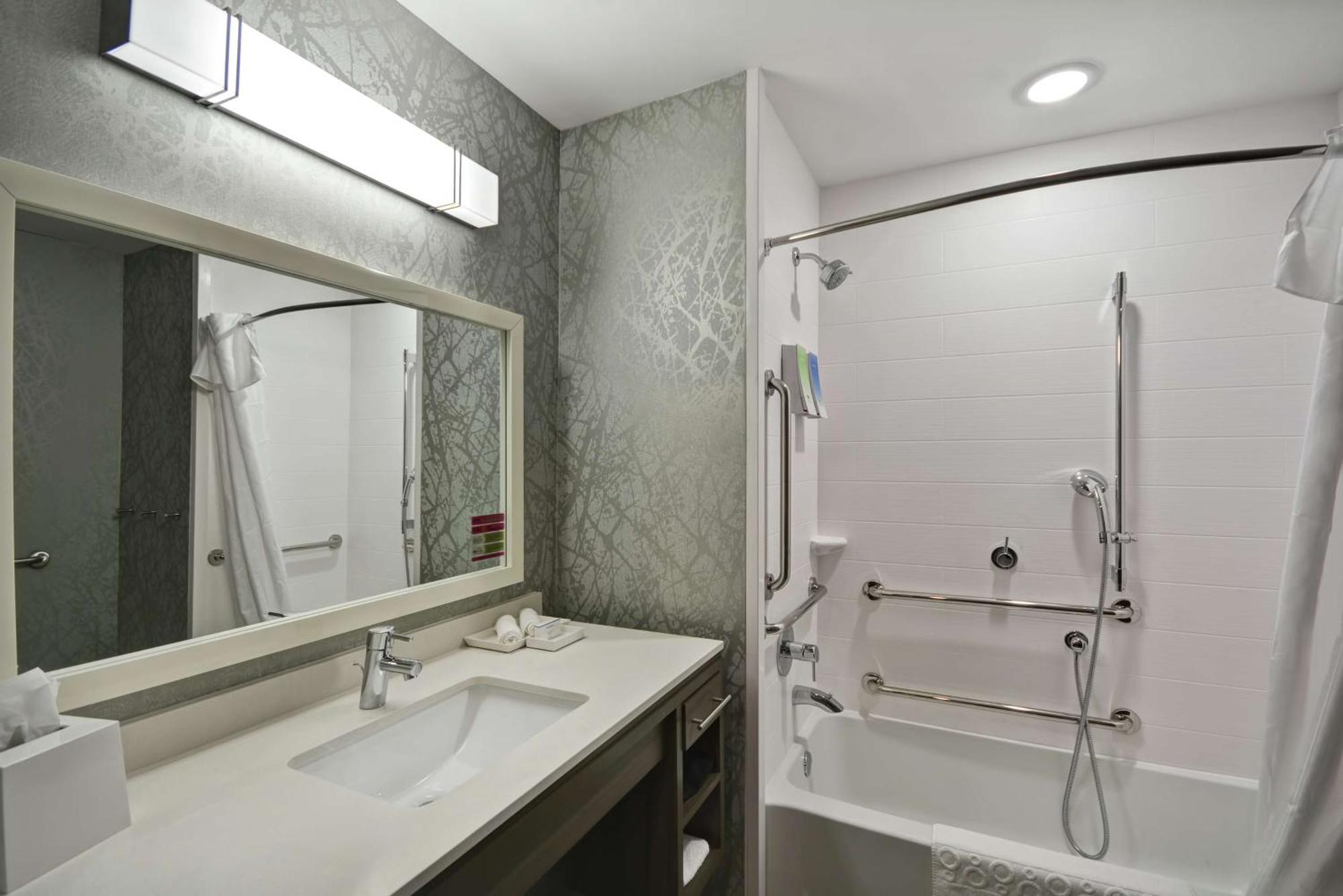 Home2 Suites By Hilton Grand Rapids North Walker Екстер'єр фото